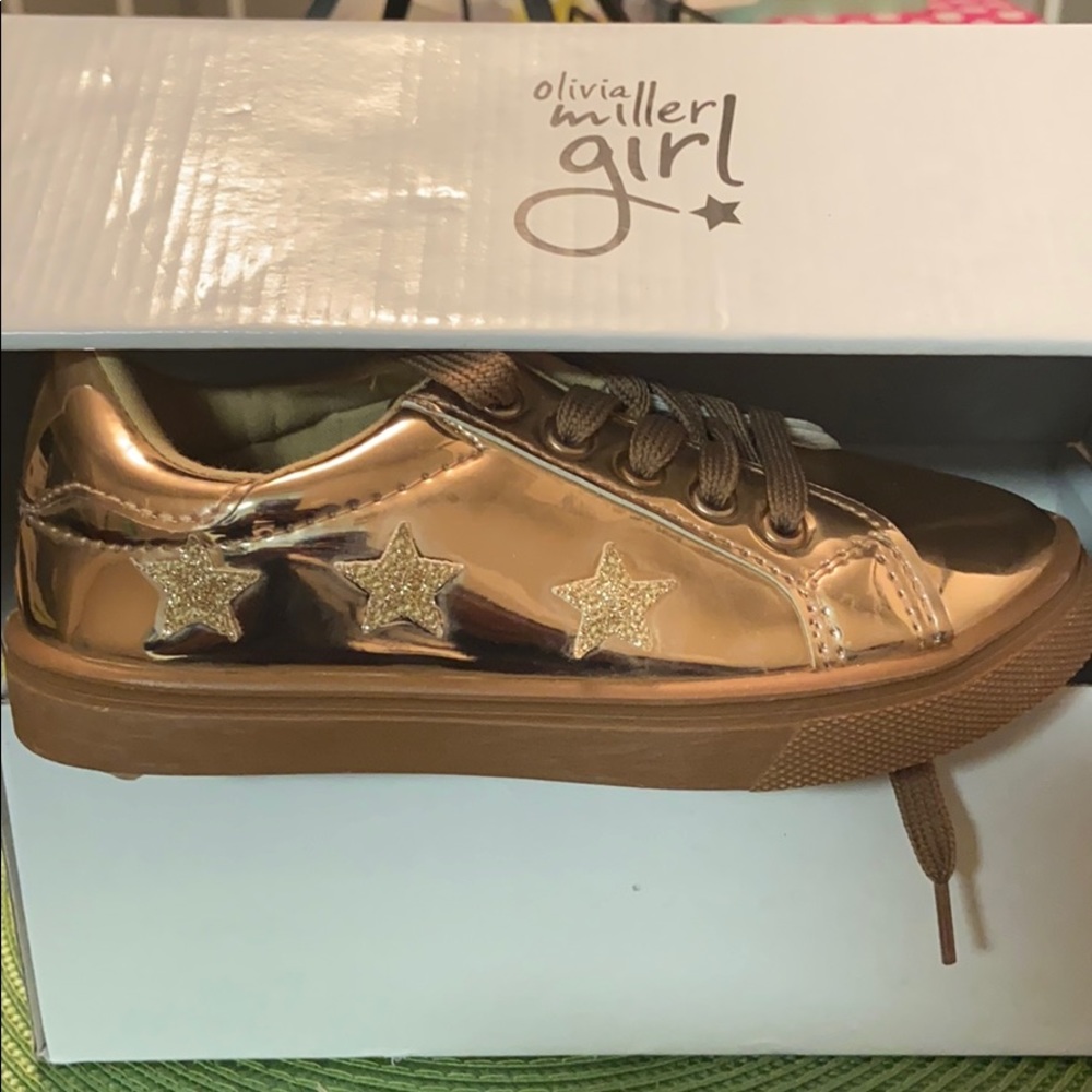 Girls Sneakers